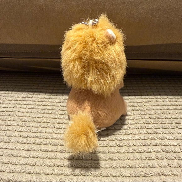 Winnie the Pooh disguised as a Lion! - Picture 2 of 5